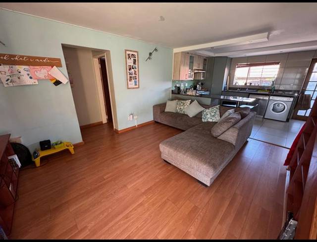 3 BEDROOM HOUSE FOR SALE IN BIRCHLEIGH